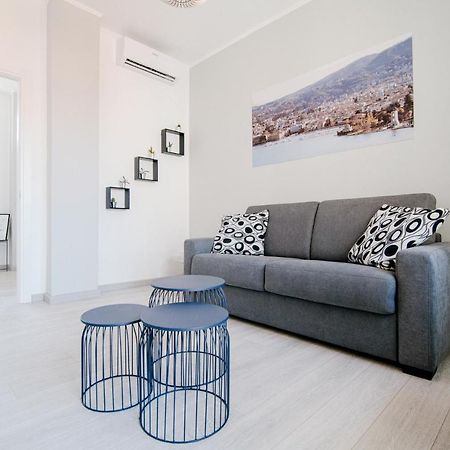 Bright Home - The House Of Travelers Комо Экстерьер фото