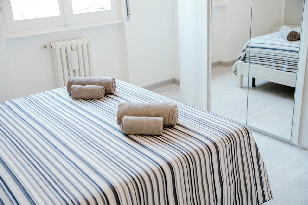 Bright Home - The House Of Travelers Комо Экстерьер фото