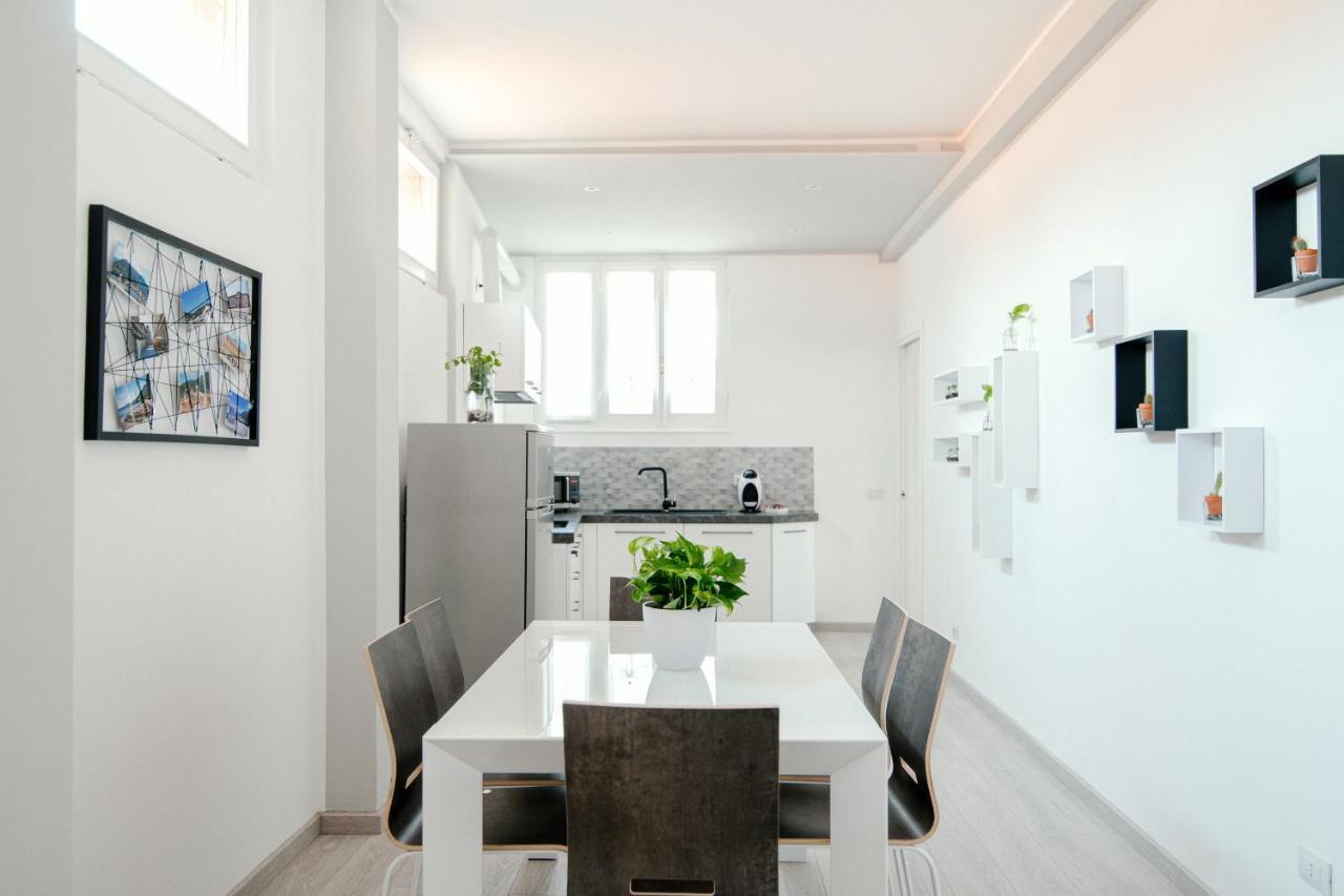 Bright Home - The House Of Travelers Комо Экстерьер фото